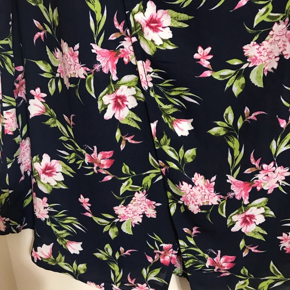 Sleeveless floral print shirt - Picture 5 of 5